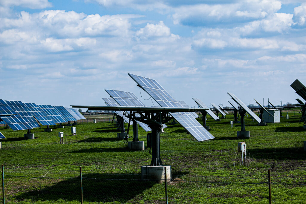 Solar cells, or solar module, or solar panels in a solar power plant Batteries absorb sunlight from the sun and use light energy to generate electricity